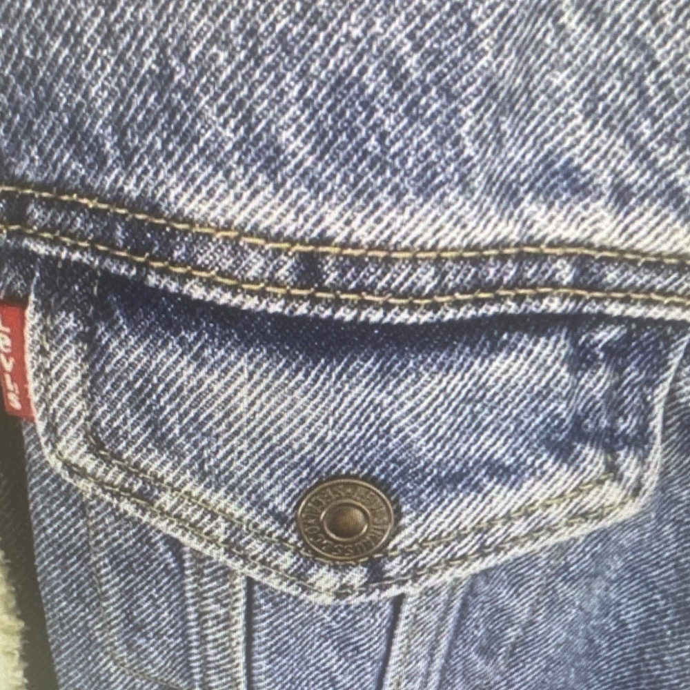 Levi's Blue Denim Jacket with Cream Sherpa Collar - Picture 3 of 7
